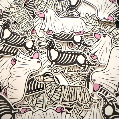 AD Halloweenie 2026 Doxie Boo Glow-in-the-Dark Shirts (Screen Print Reserve)