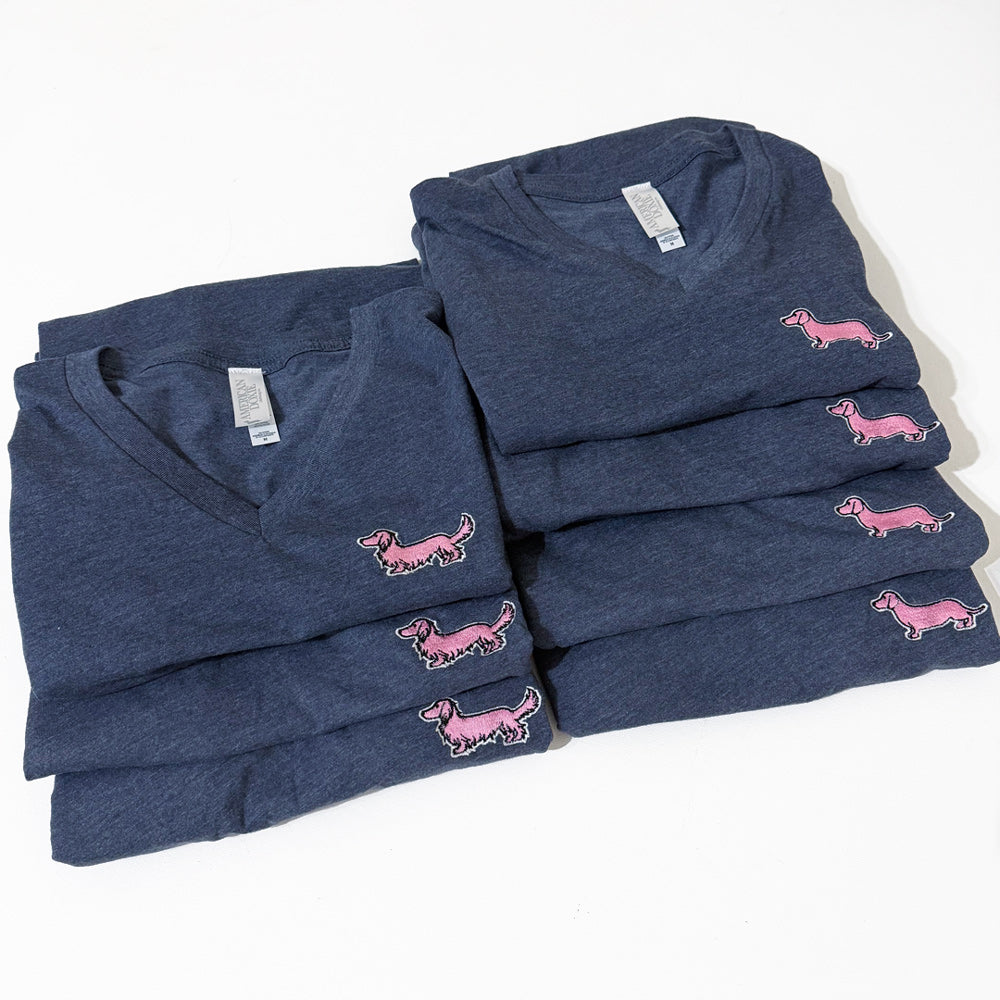 Signature Logo V-Neck Short Sleeve Tee (Longhair & Shorthair)