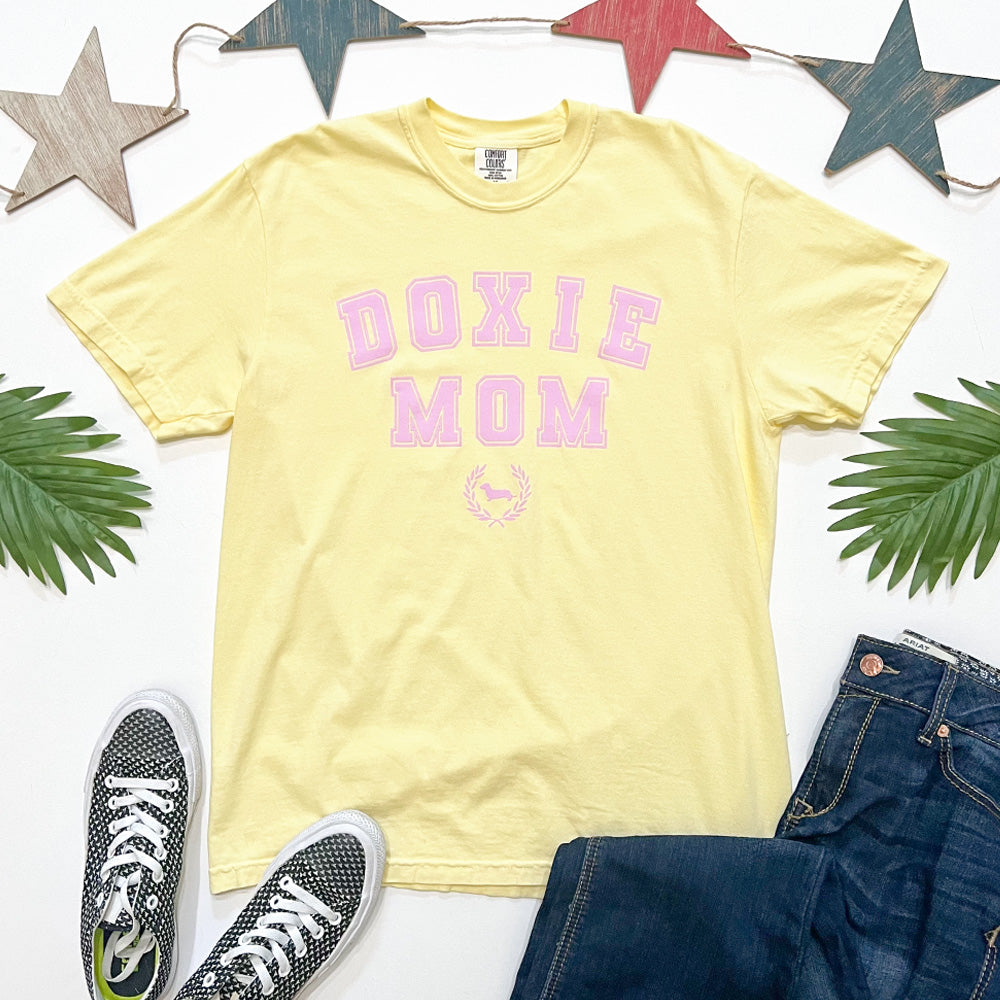 "NEW" AD Doxie Mom Varsity Spring Short Sleeve Tee Shirt