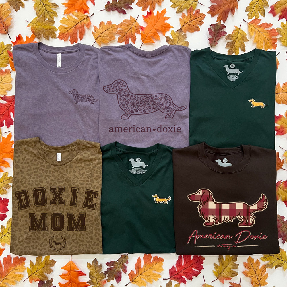 Doxie Mom Varsity Short Sleeve Tee Shirt (Brown Leopard Print)