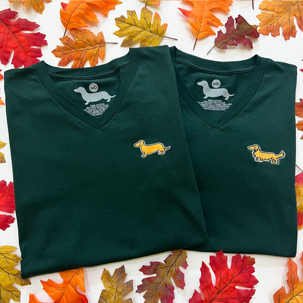 Signature Logo Fall V-Neck Short Sleeve Tee (Longhair & Shorthair)